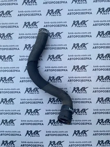 Шланг/патрубок радіатора охолодження, нижній 13353318 General Motors