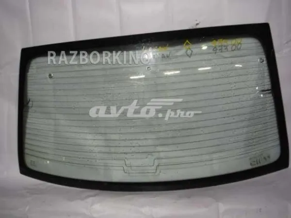 Заднє скло 8200364945 Renault (RVI)