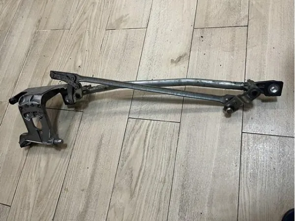 Двигун склоочисника лобового скла (трапеції) 3M5117504AG Ford