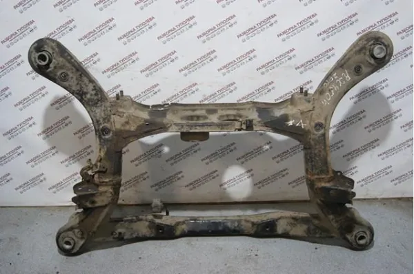 Балка задня 512060E040 Toyota