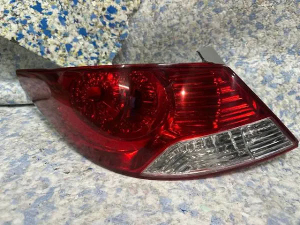 Лівий стоп 924014L020 Hyundai/Kia