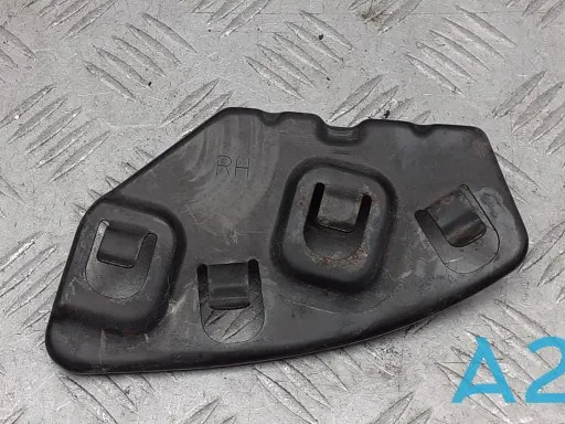 Кронштейн бампера заднього, правий 71505TZ5A00 Honda