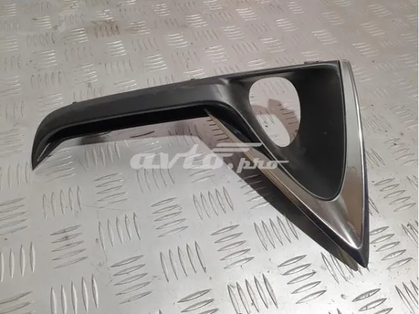 Обід (окантовка) фари противотуманної, правої 5314148080 Toyota