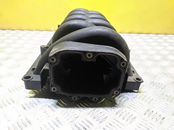 Впускний колектор 11611435361 BMW