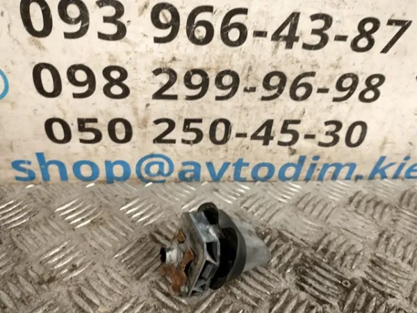 Форсунка омивача фари передньої 86640FC021 Subaru