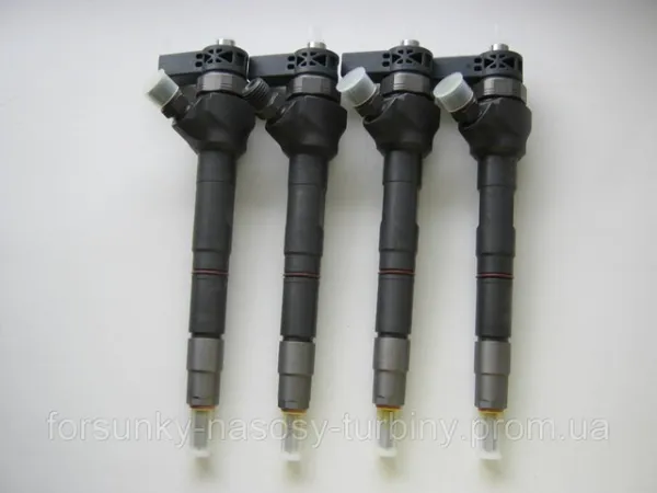 Паливні форсунки 445110647 Bosch