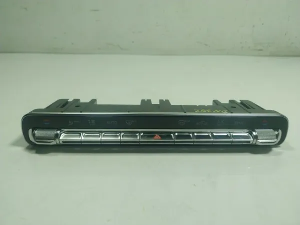 Блок кнопок центральної консолі A2479056703 Mercedes