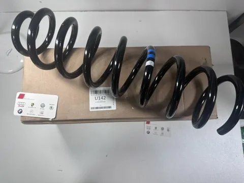 Пружина передня A2133210704 Mercedes