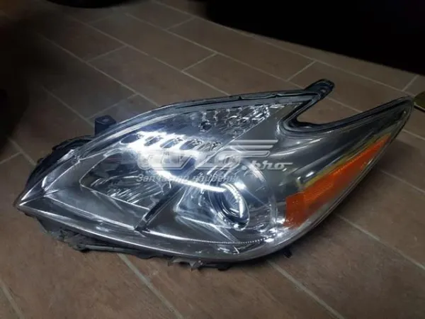 Фара ліва 8117047211 Toyota