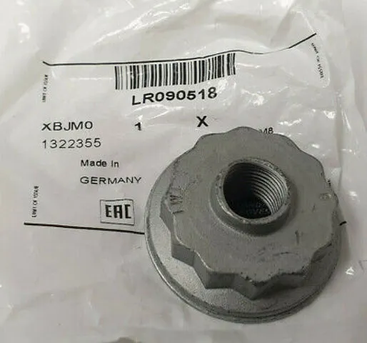  LR090518 Land Rover