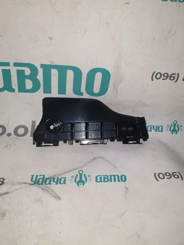 Кронштейн бампера переднього, правий 30807532 AND
