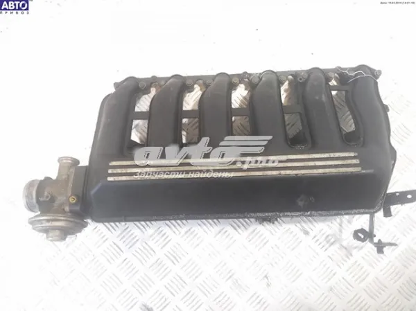 Впускний колектор 2247439 BMW