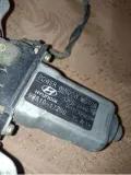 Двигун стеклопод'емника двері задньої, лівої HYUNDAI 9881017200
