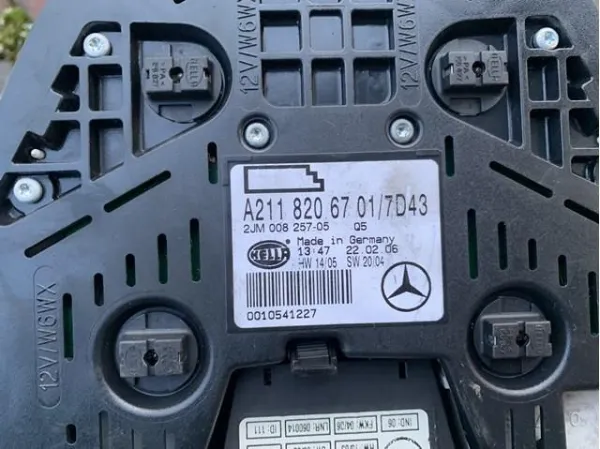  A2118206701 Mercedes