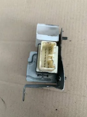  GE4V67830 Ford