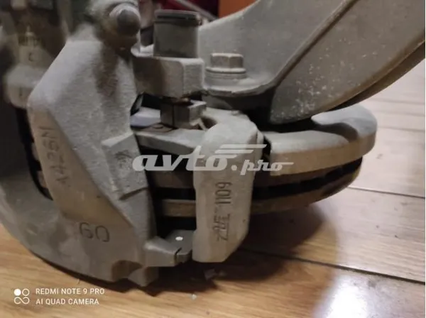 Цапфа - поворотний кулак передній, правий T4A3593 Jaguar