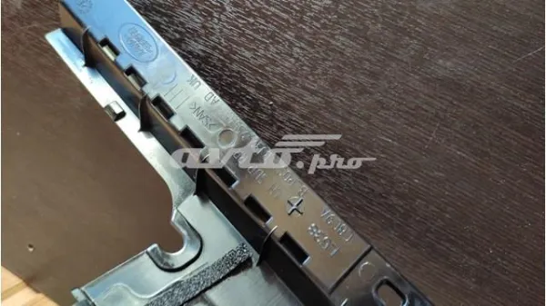 Накладка задньої двері, лівої, вертикальна LR050772 Land Rover
