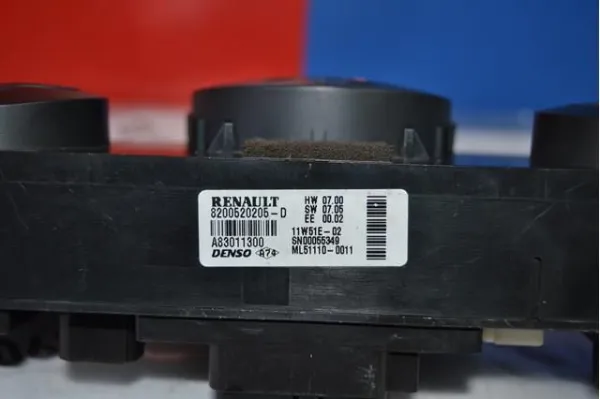 Блок управління кондиціонером 8200520205 Renault (RVI)