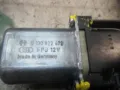 Двигун склопідіймача двері передньої, правої RENAULT 0130822478