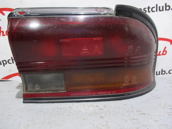 Задня права фара MB696246 Mitsubishi