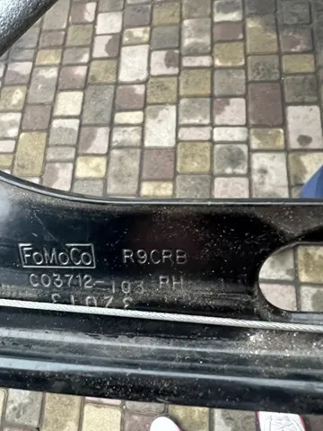  R9CRB Ford