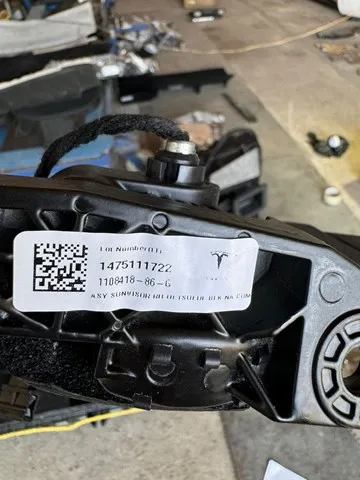 110841886G Tesla