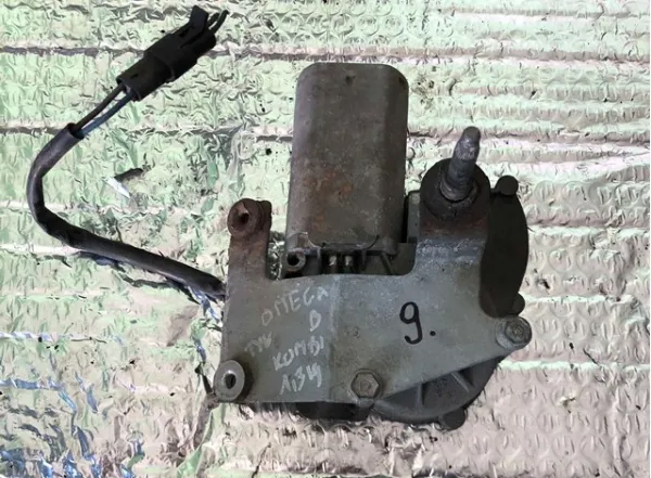 Моторчик заднього склоочисника 90457807 General Motors