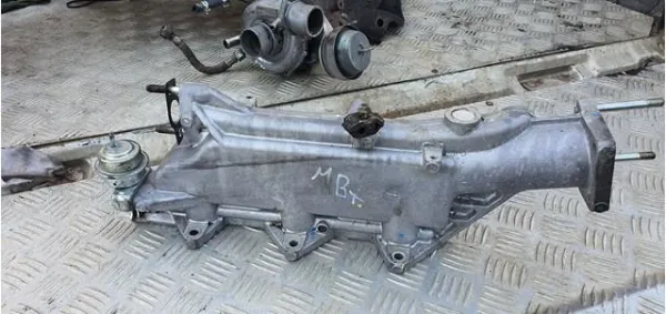  WE0513100 Mazda