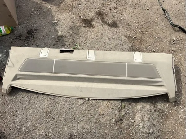 Полка салону, ззаду (багажного відсіку) A2046900049 Mercedes