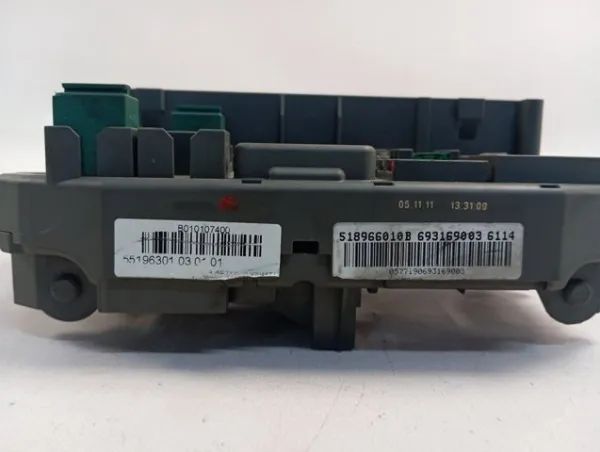 518966010B BMW