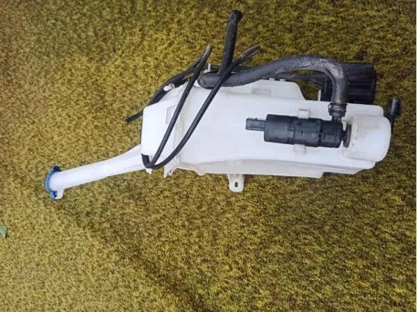 Бачок омивача 986102P600 Hyundai/Kia