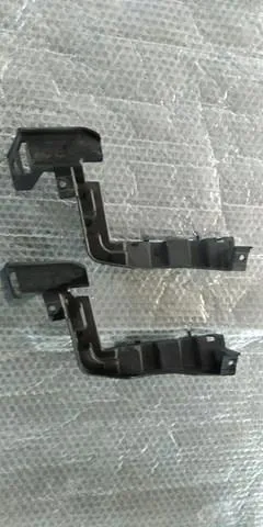 Кронштейн бампера заднього CK5217B918A Land Rover