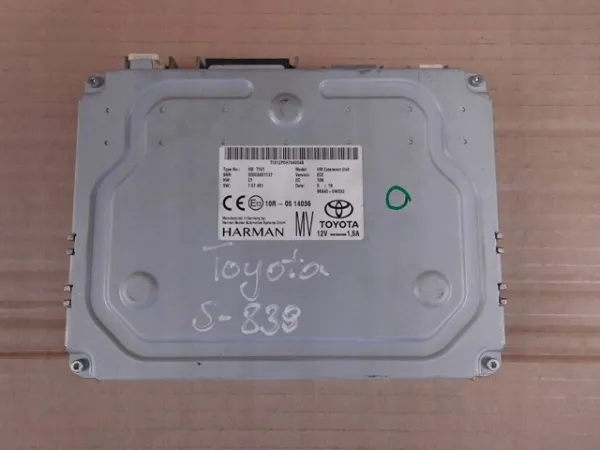  868400W032 Toyota