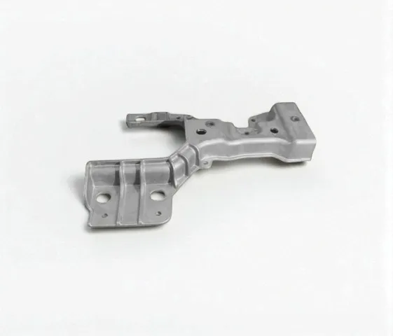 Кронштейн бампера переднього LR091875 Land Rover