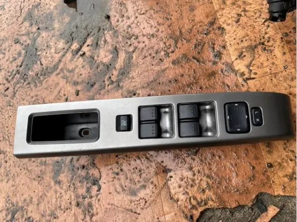 CD87684L6 Mazda