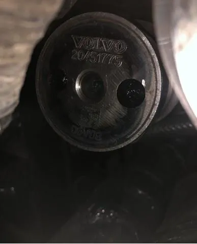 Розподільний вал 20451775 Volvo