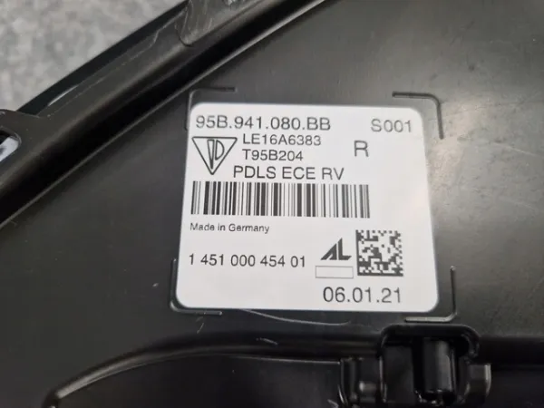 Фара права 95B941080BB Porsche
