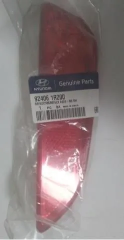 Катафот (відбивач) заднього бампера, правий 924061R200 Hyundai/Kia
