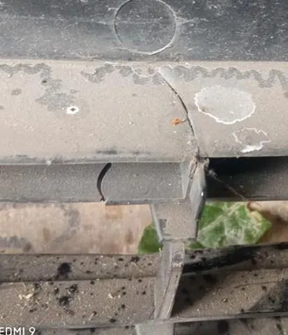 Решітка радіатора 4G0853653 VAG