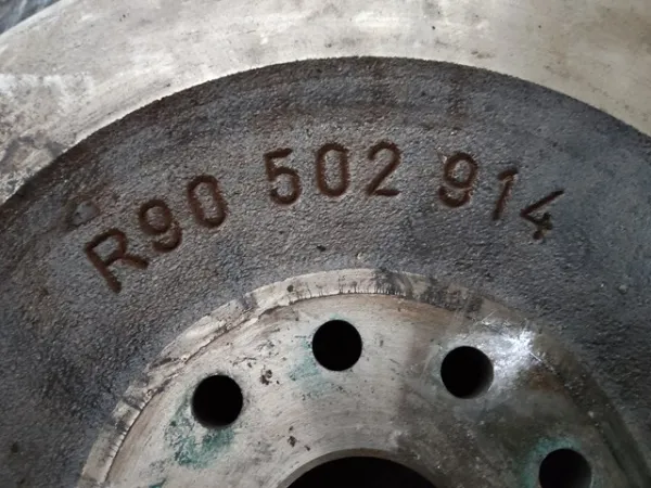 Маховик 90502914 Opel