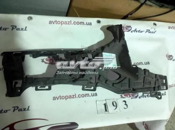 Кронштейн бампера переднього, правий 31383238 Volvo