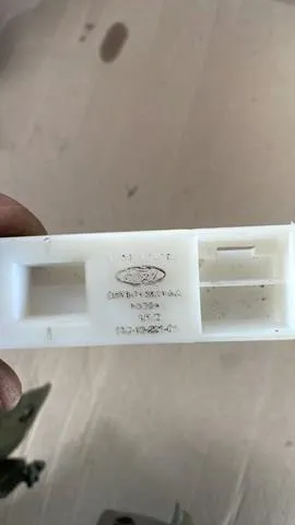  DS73F132A14A Ford