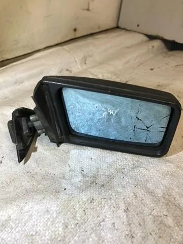 Дзеркало праве Audi 80 B2