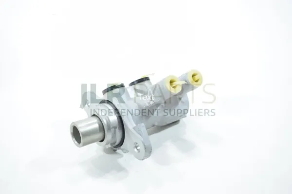 Головний гальмівний циліндр LR099178 Land Rover