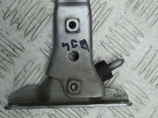  6831008030 Toyota