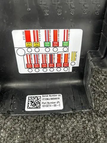  101327400C Tesla