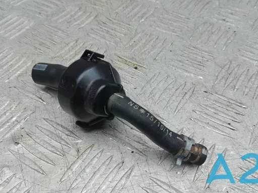  PY8W13995 Mazda