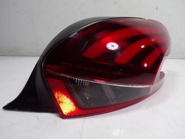 Задня права фара 9825601180 Peugeot/Citroen