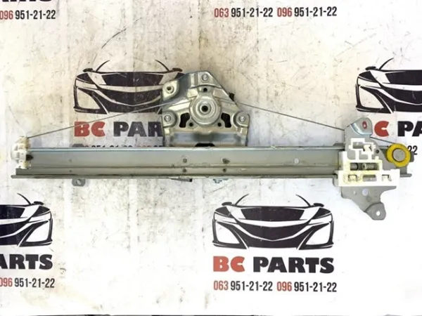 Склопідйомник передньої лівої двері 807216RR0A Nissan/Infiniti