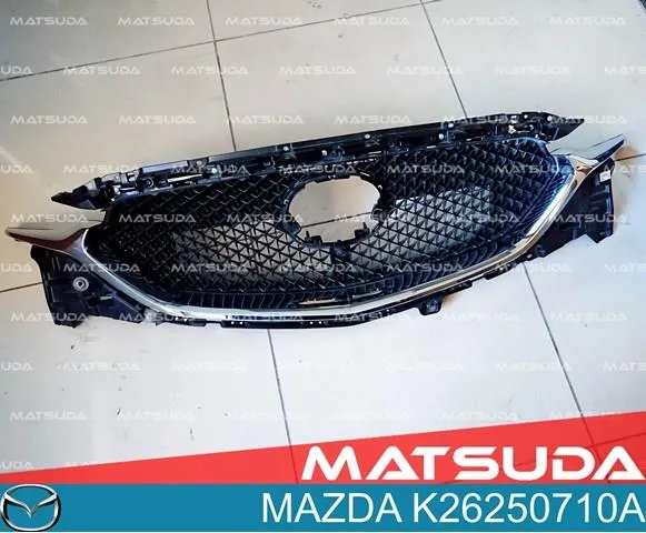 Решітка радіатора K26250710A Mazda